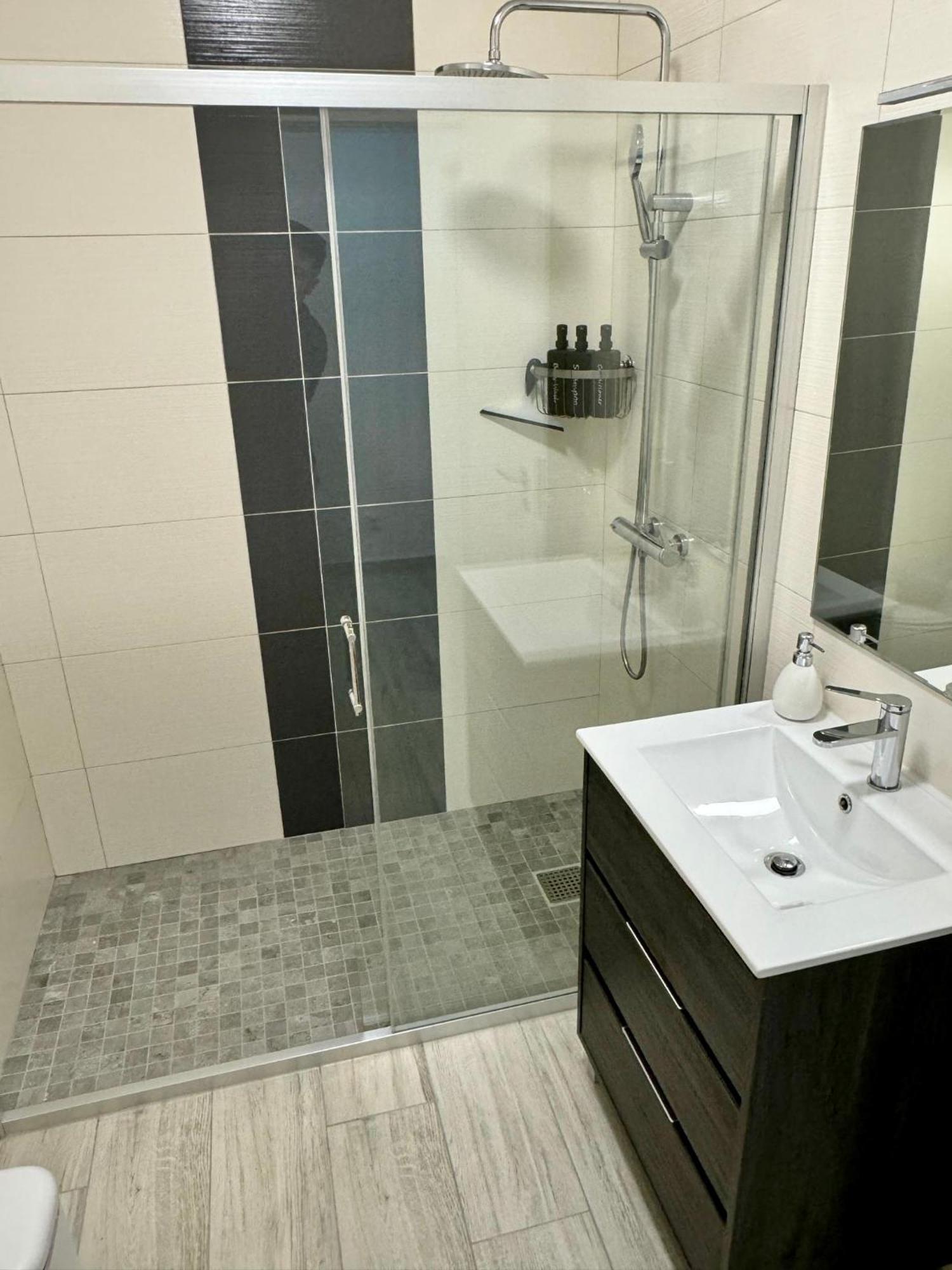 Princess Retreat Beautiful Modern Aprt 2 Min Walk From Quarteira Beach מראה חיצוני תמונה