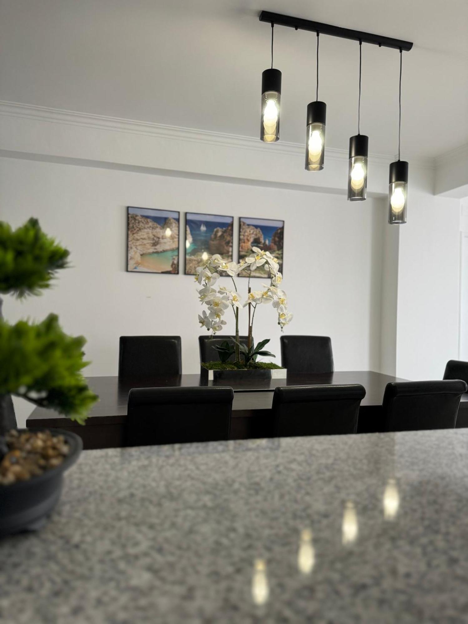 Princess Retreat Beautiful Modern Aprt 2 Min Walk From Quarteira Beach מראה חיצוני תמונה