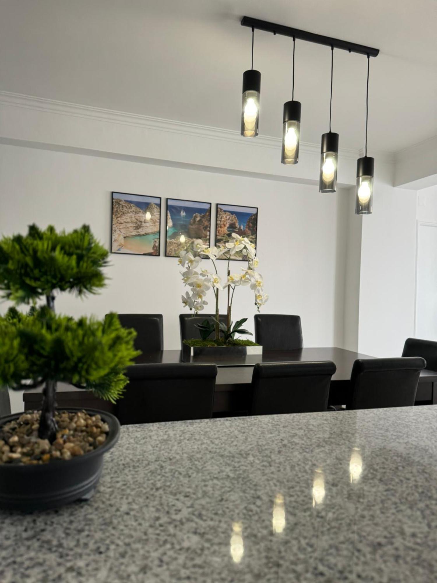 Princess Retreat Beautiful Modern Aprt 2 Min Walk From Quarteira Beach מראה חיצוני תמונה